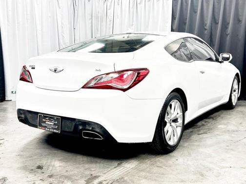 2016 Hyundai Genesis Coupe 3.8 Base