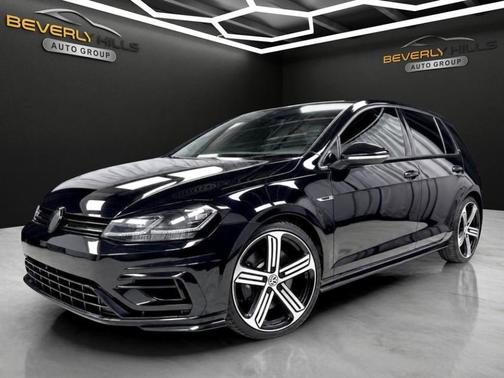 Black 2018 Volkswagen Golf R 2.0T w/DCC & Navigation