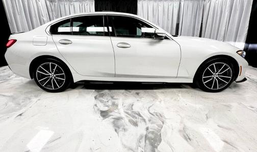 2021 BMW 330 i xDrive