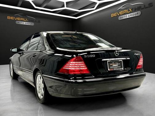 2004 Mercedes-Benz S-Class Base
