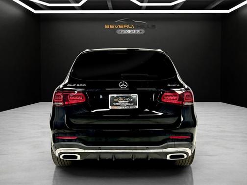 Black 2022 Mercedes-Benz GLC 300 Base 4MATIC