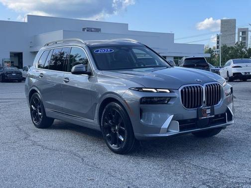2025 BMW X7 xDrive40i