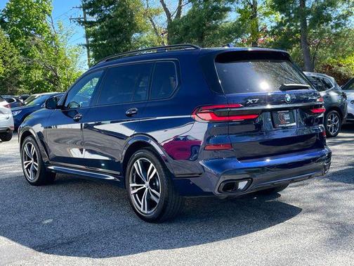 Blue 2026 BMW X7 xDrive40i