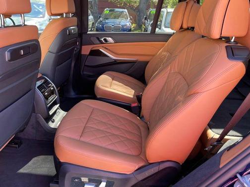 Blue 2026 BMW X7 xDrive40i