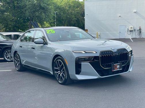 Brooklyn Gray Metallic 2025 BMW 760 760i xDrive
