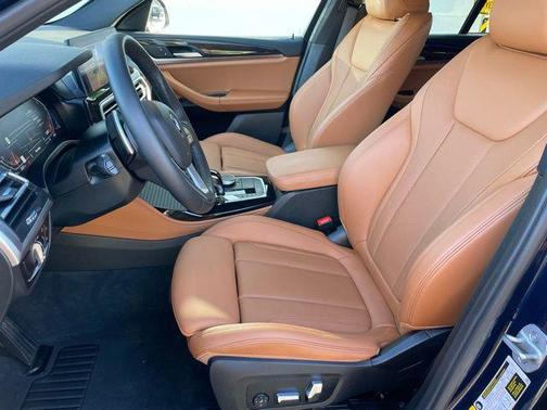 2023 BMW X4 xDrive30i