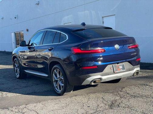 2023 BMW X4 xDrive30i