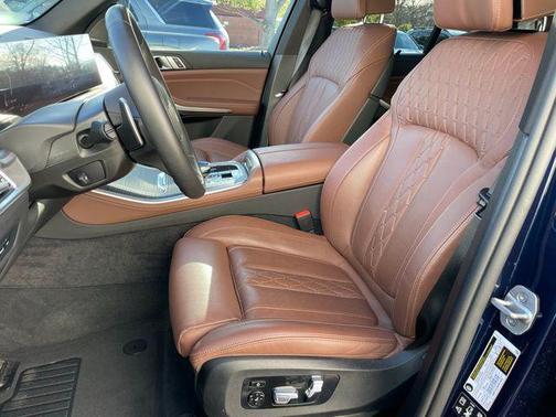 Tanzanite Blue II Metallic 2026 BMW X5 xDrive40i