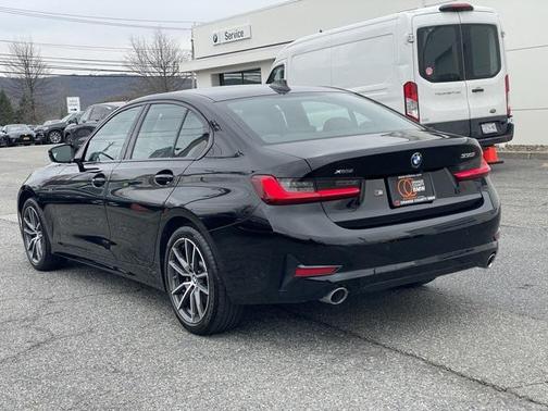 2022 BMW 330 i xDrive