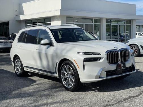2025 BMW X7 xDrive40i