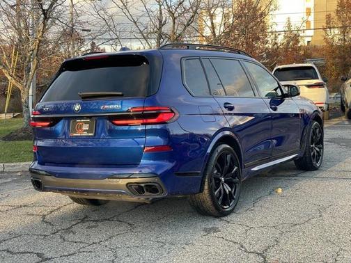 2026 BMW X7 M60i
