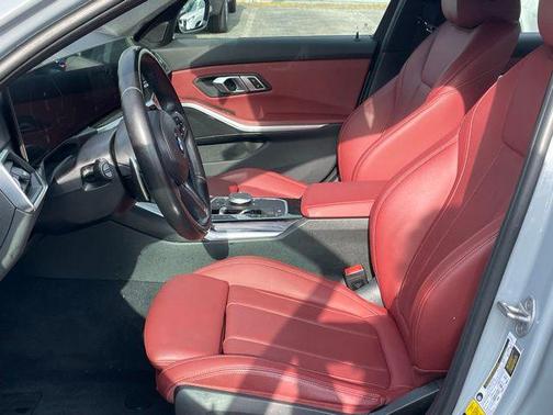 2023 BMW 330 i xDrive