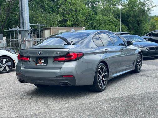 Skyscraper Gray Metallic 2023 BMW 540 i xDrive