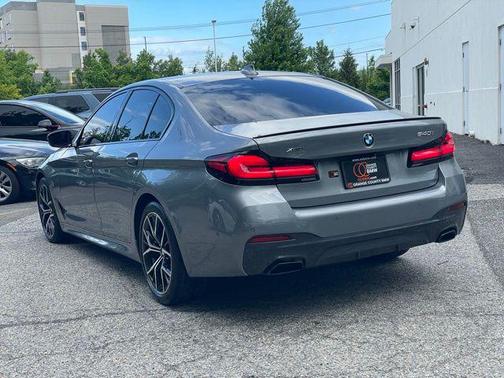 Skyscraper Gray Metallic 2023 BMW 540 i xDrive