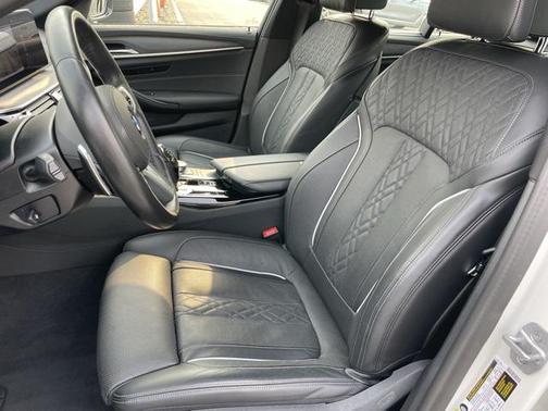 2022 BMW 540 i xDrive