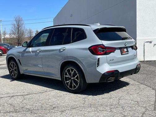 Brooklyn Gray Metallic 2023 BMW X3 xDrive30i