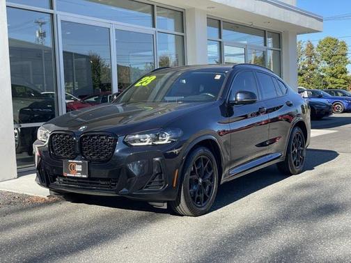 2023 BMW X4 xDrive30i