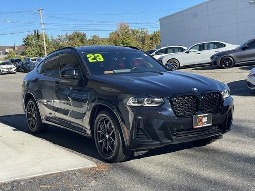 2023 BMW X4 xDrive30i