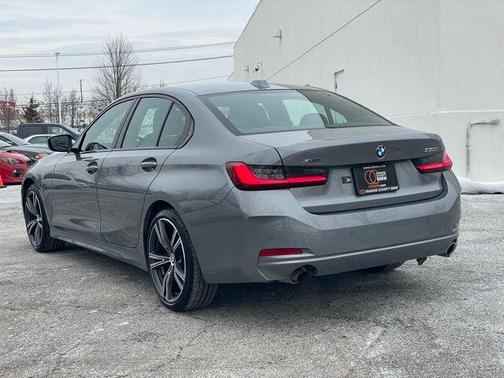 2023 BMW 330 i xDrive