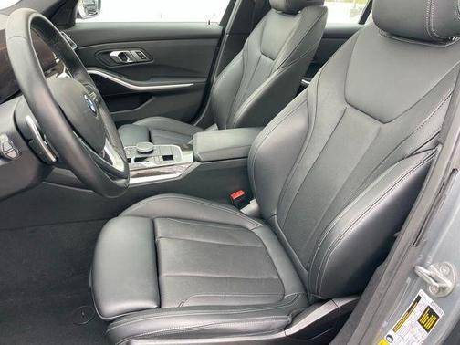 2023 BMW 330 i xDrive