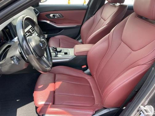 2022 BMW 330 i xDrive