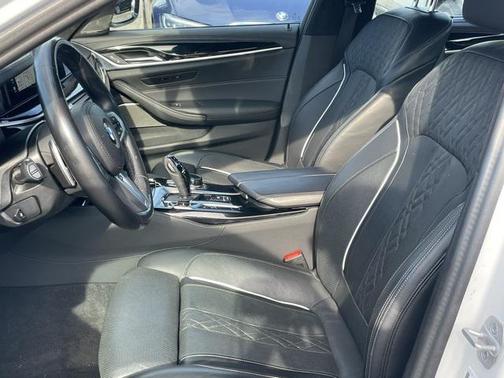 2023 BMW M550 i Xdrive