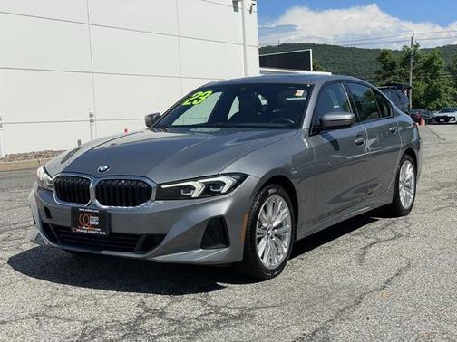 2023 BMW 330 i xDrive
