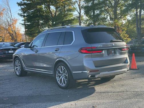 2023 BMW X7 xDrive40i