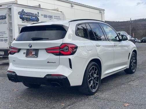 2023 BMW X3 M40i