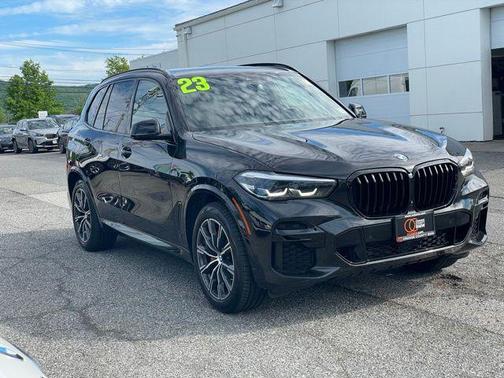 Black Sapphire Metallic 2023 BMW X5 xDrive40i