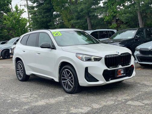 Mineral White Metallic 2023 BMW X1 xDrive28i