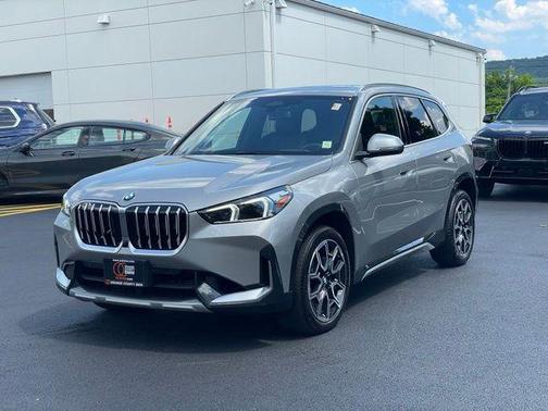 Space Silver Metallic 2026 BMW X1 xDrive28i