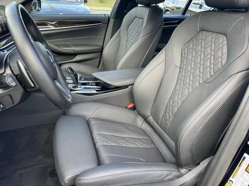 2023 BMW 530 i xDrive