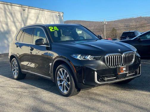 Black Sapphire Metallic 2024 BMW X5 xDrive40i