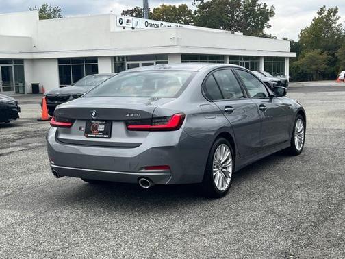 2023 BMW 330 i xDrive