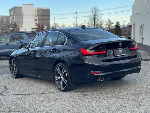 2021 BMW 330 i xDrive