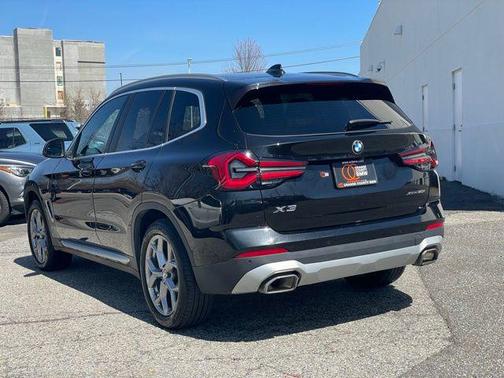Black Sapphire Metallic 2023 BMW X3 xDrive30i
