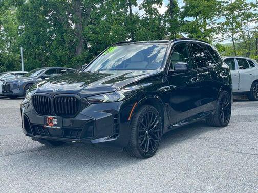 Black Sapphire Metallic 2024 BMW X5 xDrive40i