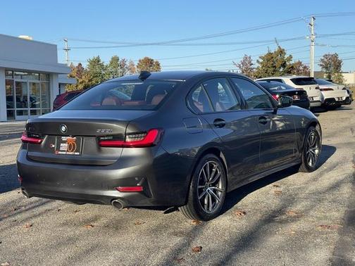 2022 BMW 330 i xDrive