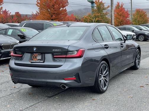 2022 BMW 330 i xDrive