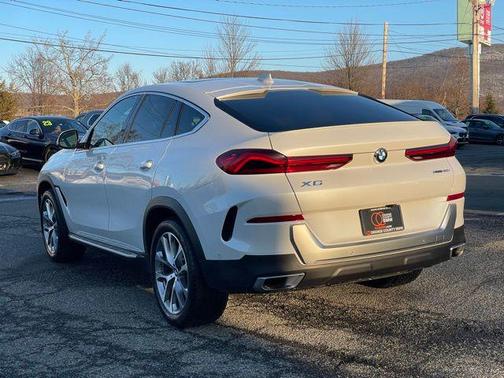 2023 BMW X6 xDrive40i