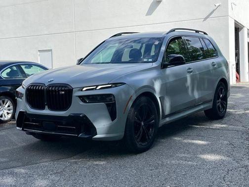 Brooklyn Gray Metallic 2024 BMW X7 M60i