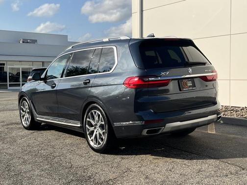 2022 BMW X7 xDrive40i