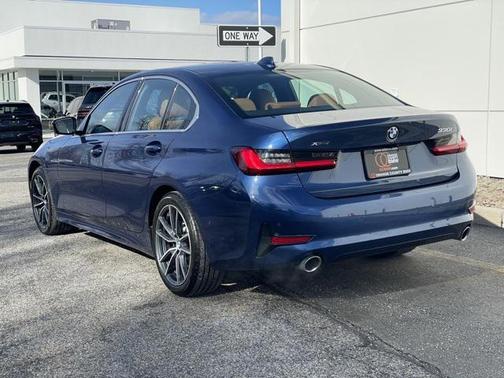 2022 BMW 330 i xDrive