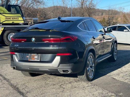 2023 BMW X6 xDrive40i
