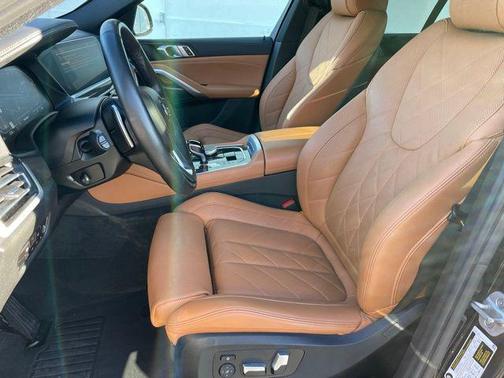 2023 BMW X6 xDrive40i