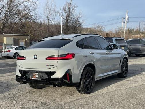 2023 BMW X4 M40i