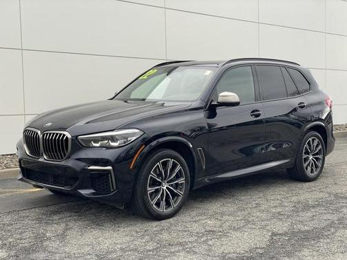 2022 BMW X5 M50i