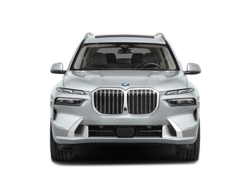 White Metallic 2026 BMW X7 xDrive40i