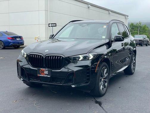 Black Sapphire Metallic 2024 BMW X5 xDrive40i
